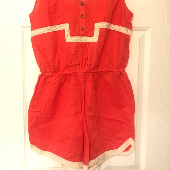 Fossil romper - the cutest! - Picture 2 of 4